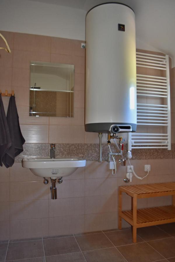 Ubytovani Ranc Malenice Bagian luar foto